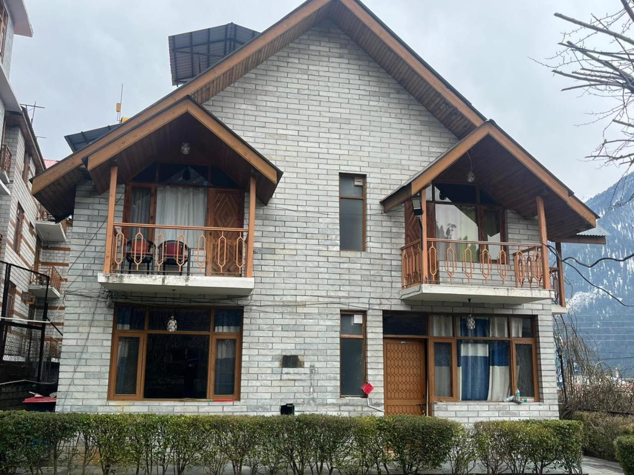 Mrikula Cottage Manāli Екстериор снимка